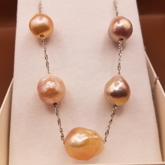 Maui divers pearl necklace - Picture 9 of 12